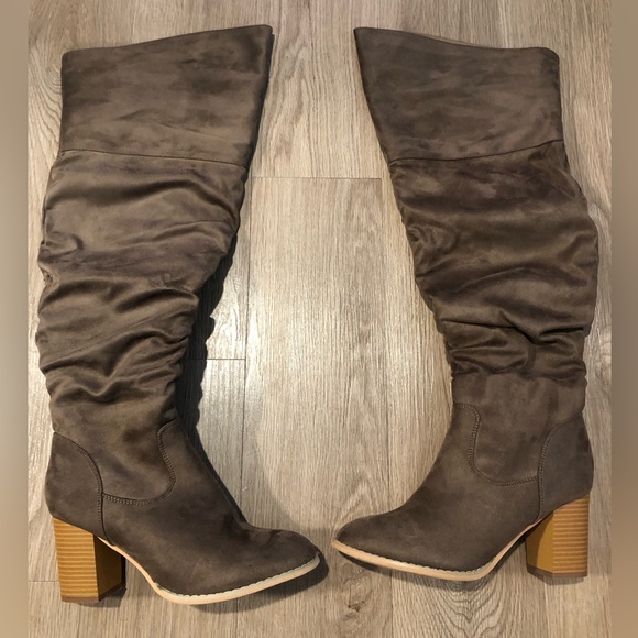 Journee Collection Over The Knee Heeled Boots Wide Calf Vegan Leather Size 10WC - Picture 15 of 16